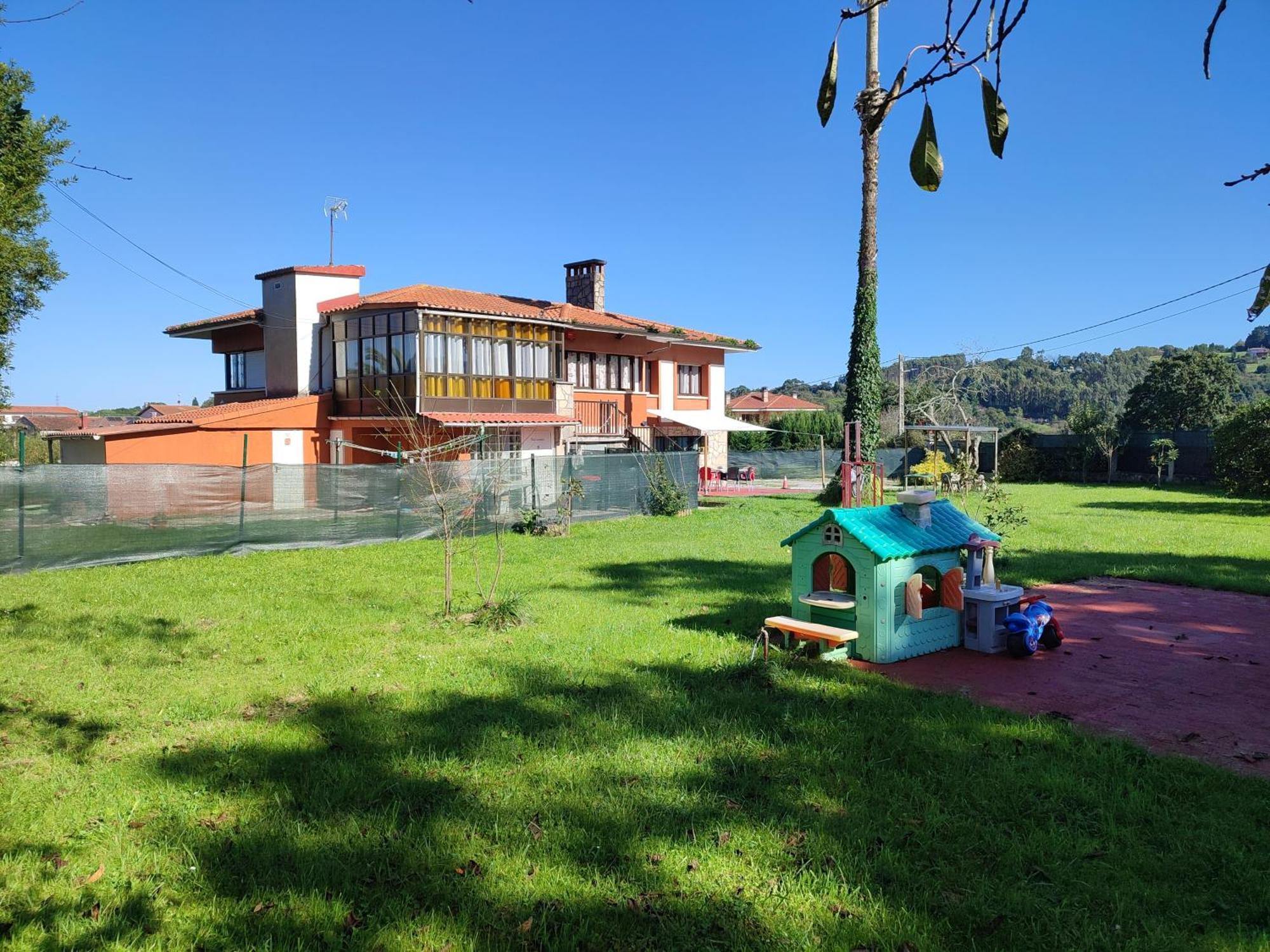 Family House Gijon Villa Kültér fotó